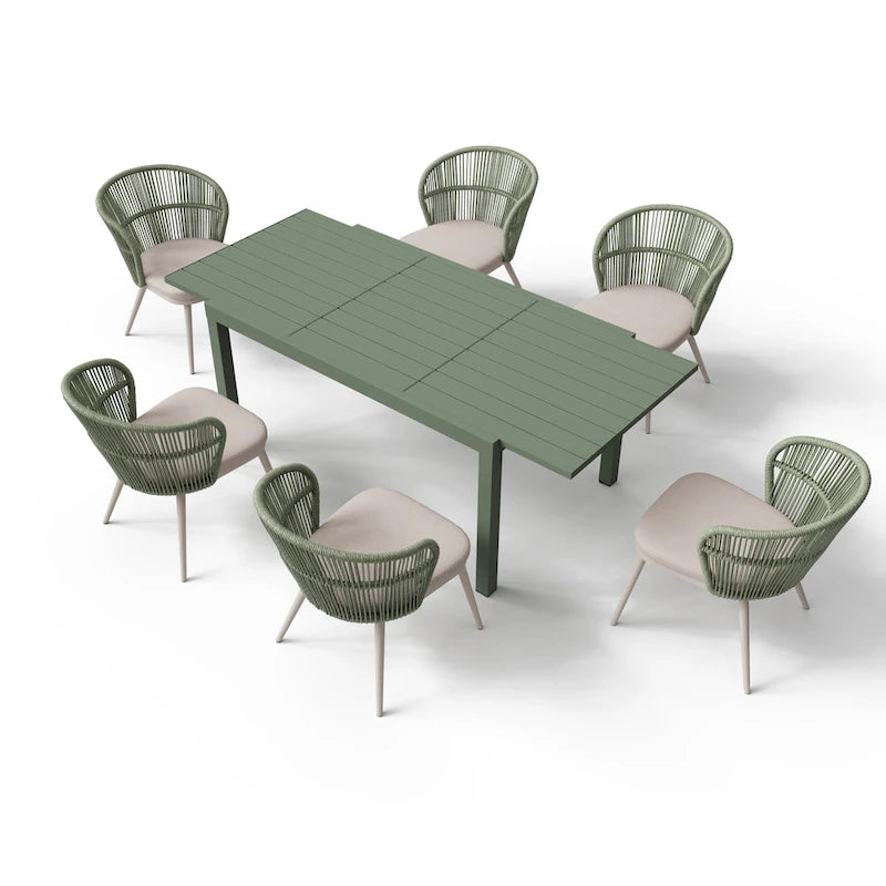 Chaises et table extensible pour salle à manger d'extérieur