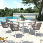 Chaises et table extensible pour salle à manger d'extérieur