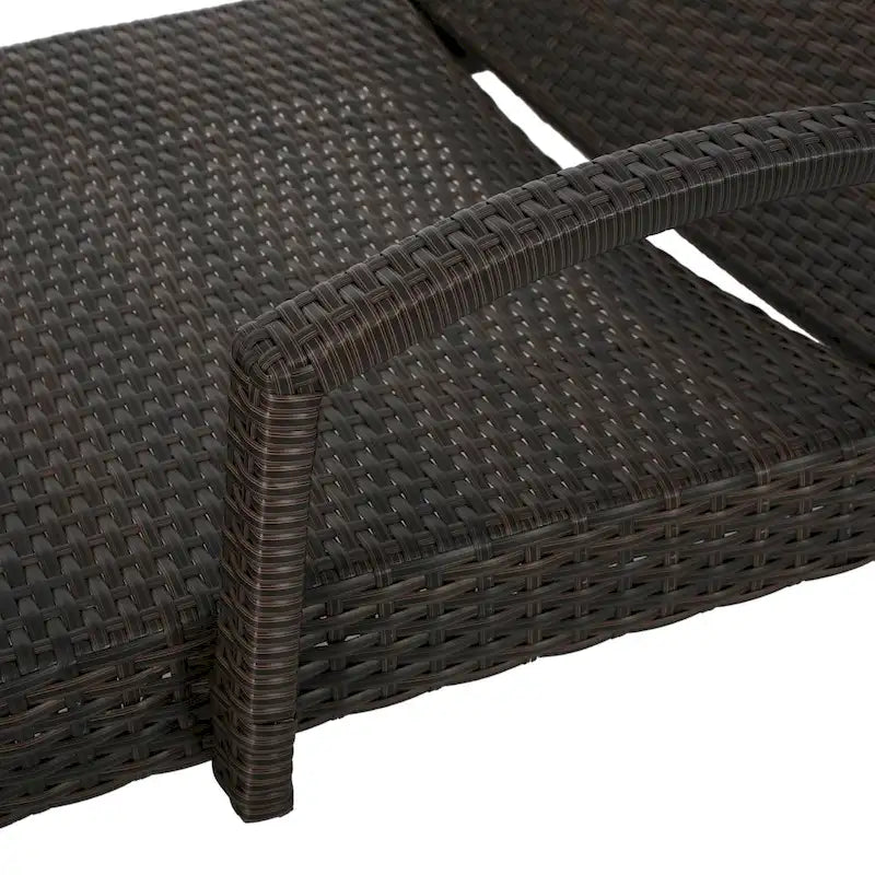 Chaises longues inclinables en osier avec accoudoirs Salem (lot de 4) par Christopher Knight Home
