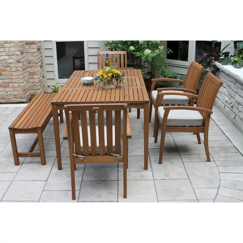 Ensemble de salle à manger Eilaf 6 pièces Eucalyptus avec chaises empilables de luxe