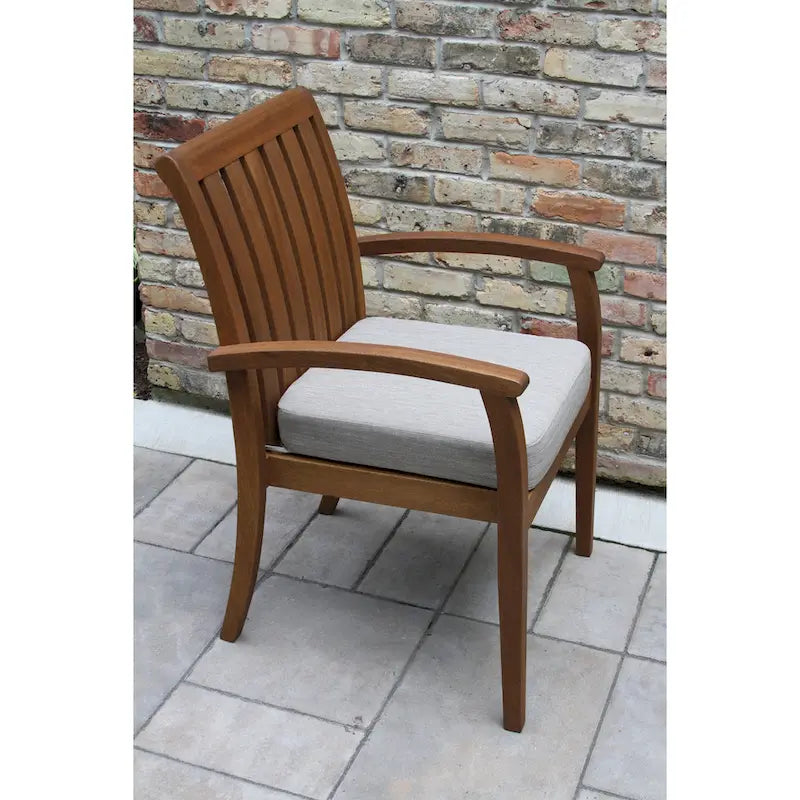 Ensemble de salle à manger Eilaf 6 pièces Eucalyptus avec chaises empilables de luxe