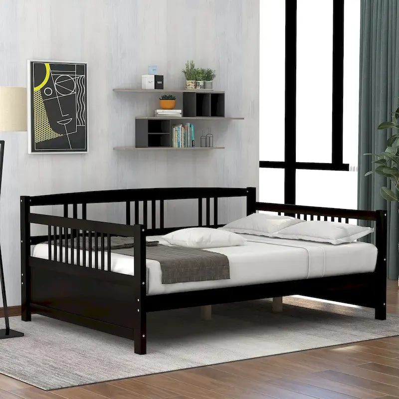 Lit de repos en bois