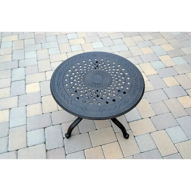 Ensemble de conversation d'extérieur Nassau 6 pièces avec brasero au propane, coussins, table d'appoint ronde de 24 po et table basse ovale de 31 x 46 po